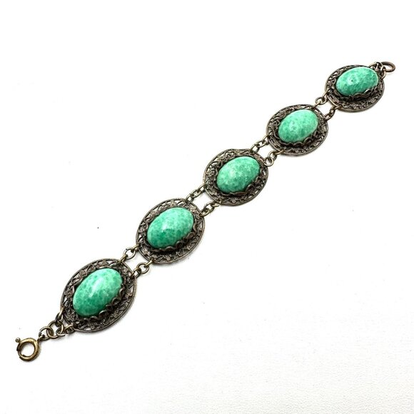 Vintage Czech Green Peking Glass Antiqued Gold Tone Bracelet 7 Inch - Picture 4 of 6